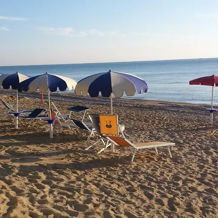 Vista Mare 게스트하우스 3*