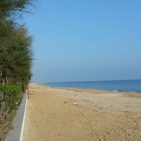 Vista Mare 3* 피네토