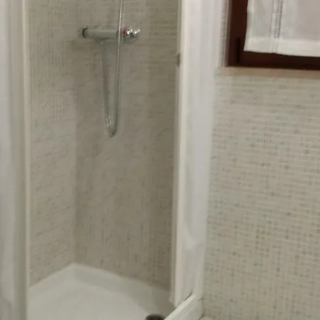 Konukevi Vista Mare 3*